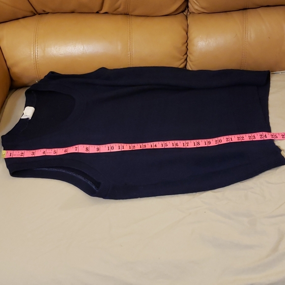 Sweater vest - Picture 8 of 10